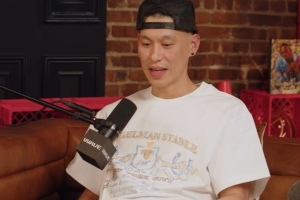 林书豪：对甜瓜唯一的遗憾是季后赛伤缺被抹黑 他没帮我说句话